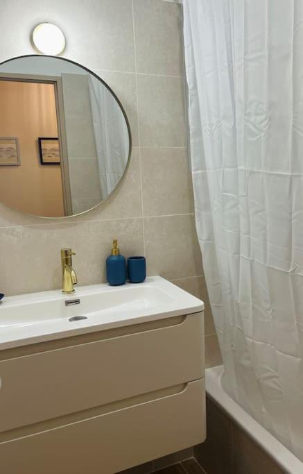 Villa Bleu Marine Chic Calme Et Jardin Andrezieux-Boutheon Εξωτερικό φωτογραφία
